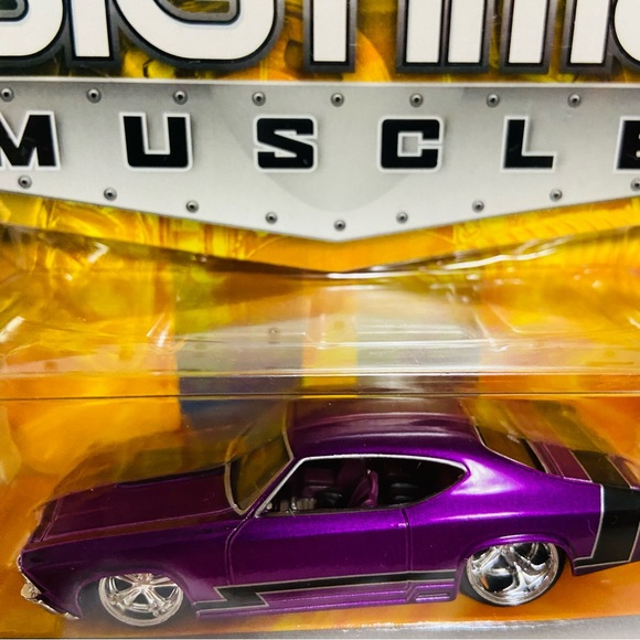 Jada Dub Bigtime Muscle 1969 Chevy Chevelle SS Purple - Picture 5 of 10